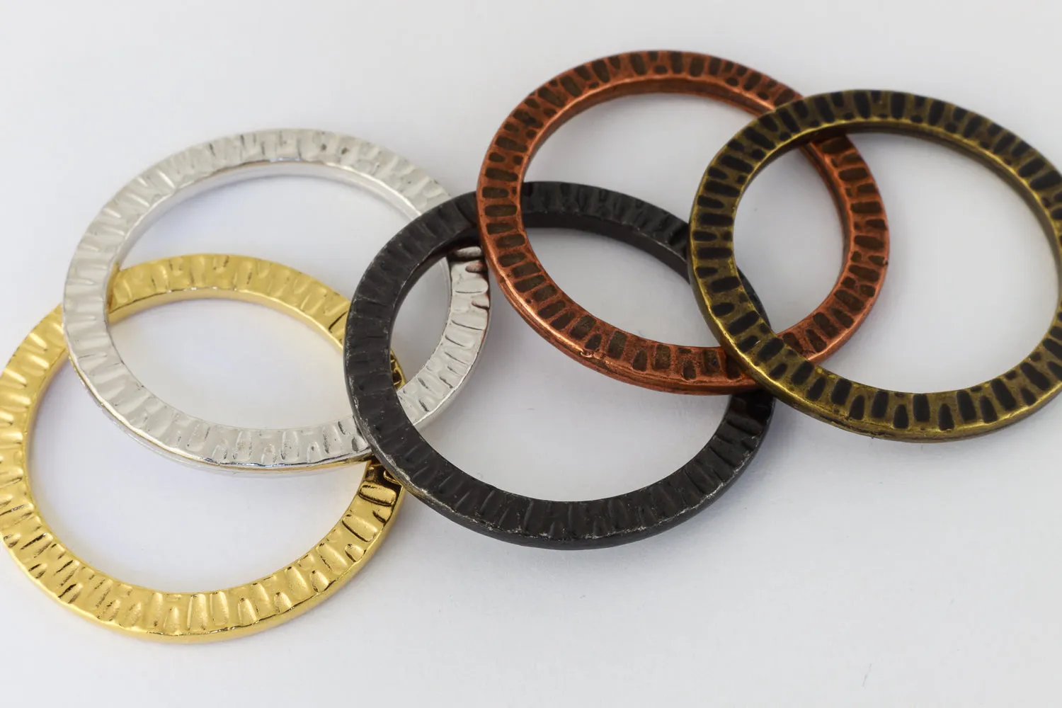 1 1/4" Antique Brass TierraCast Pewter Radiant Ring (10 Pcs) #CK480