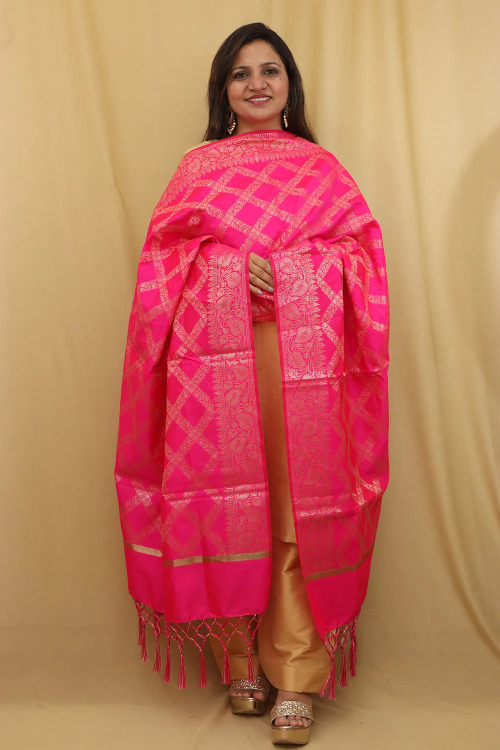 Exquisite Pink Banarasi Silk Dupatta - Elegant Luxury
