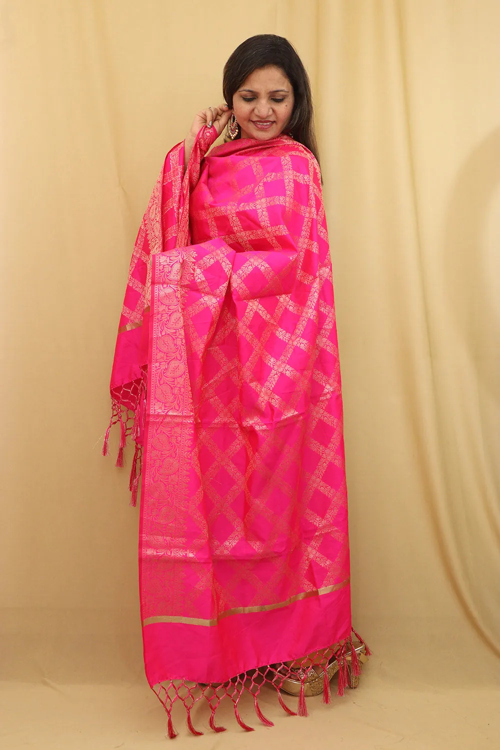 Exquisite Pink Banarasi Silk Dupatta - Elegant Luxury