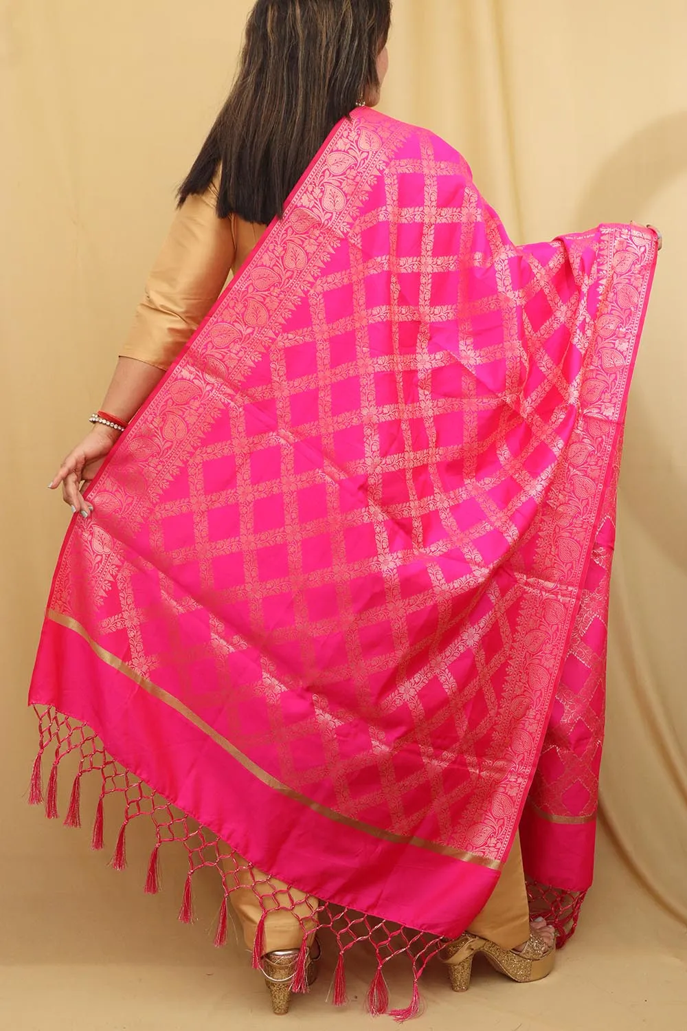 Exquisite Pink Banarasi Silk Dupatta - Elegant Luxury