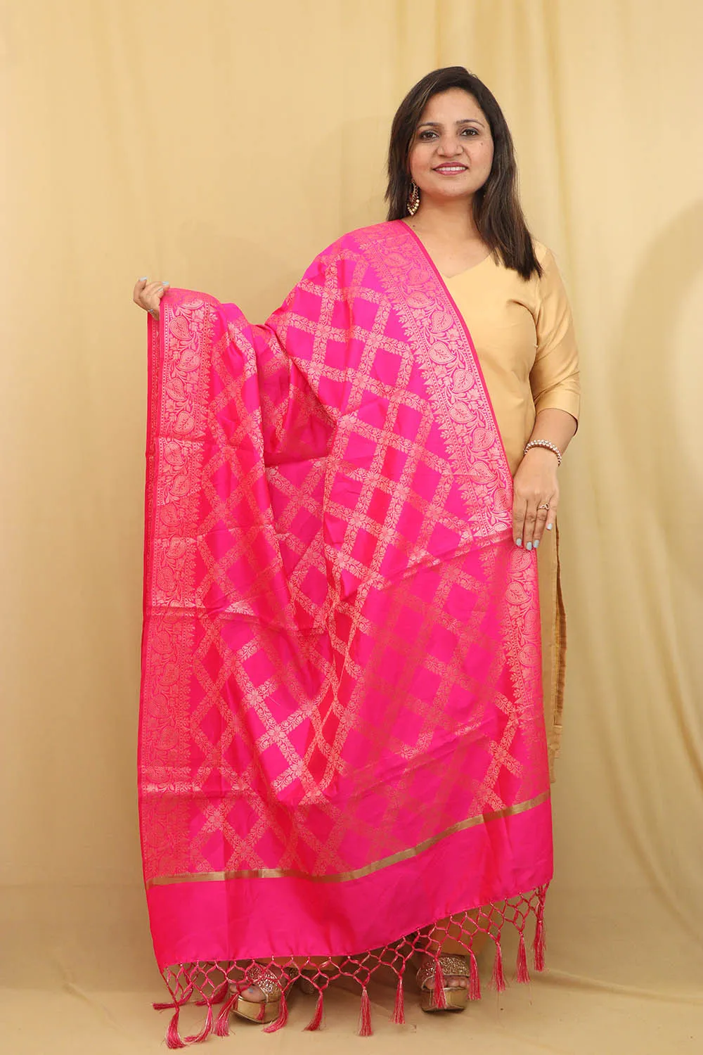 Exquisite Pink Banarasi Silk Dupatta - Elegant Luxury