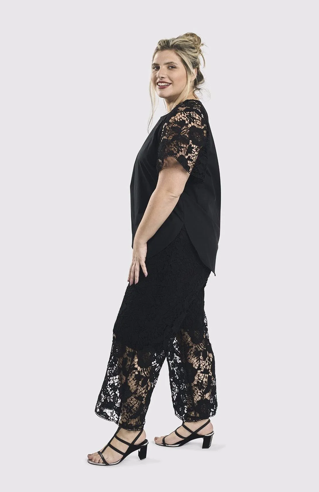 Exquisite Raglan Top, Black