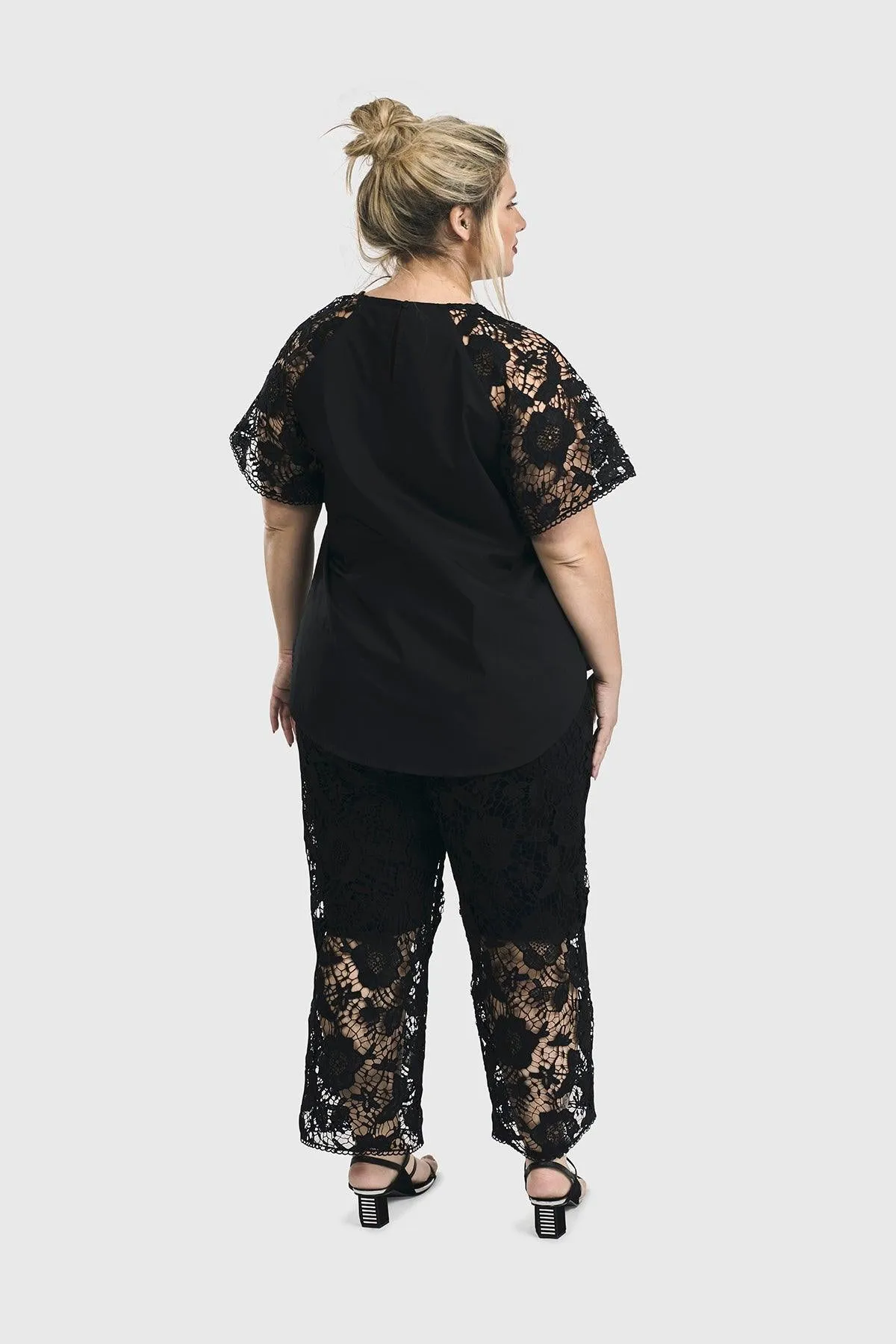 Exquisite Raglan Top, Black