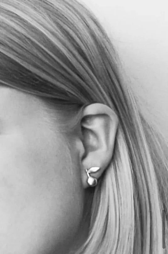 MANDARIN POST EARRINGS