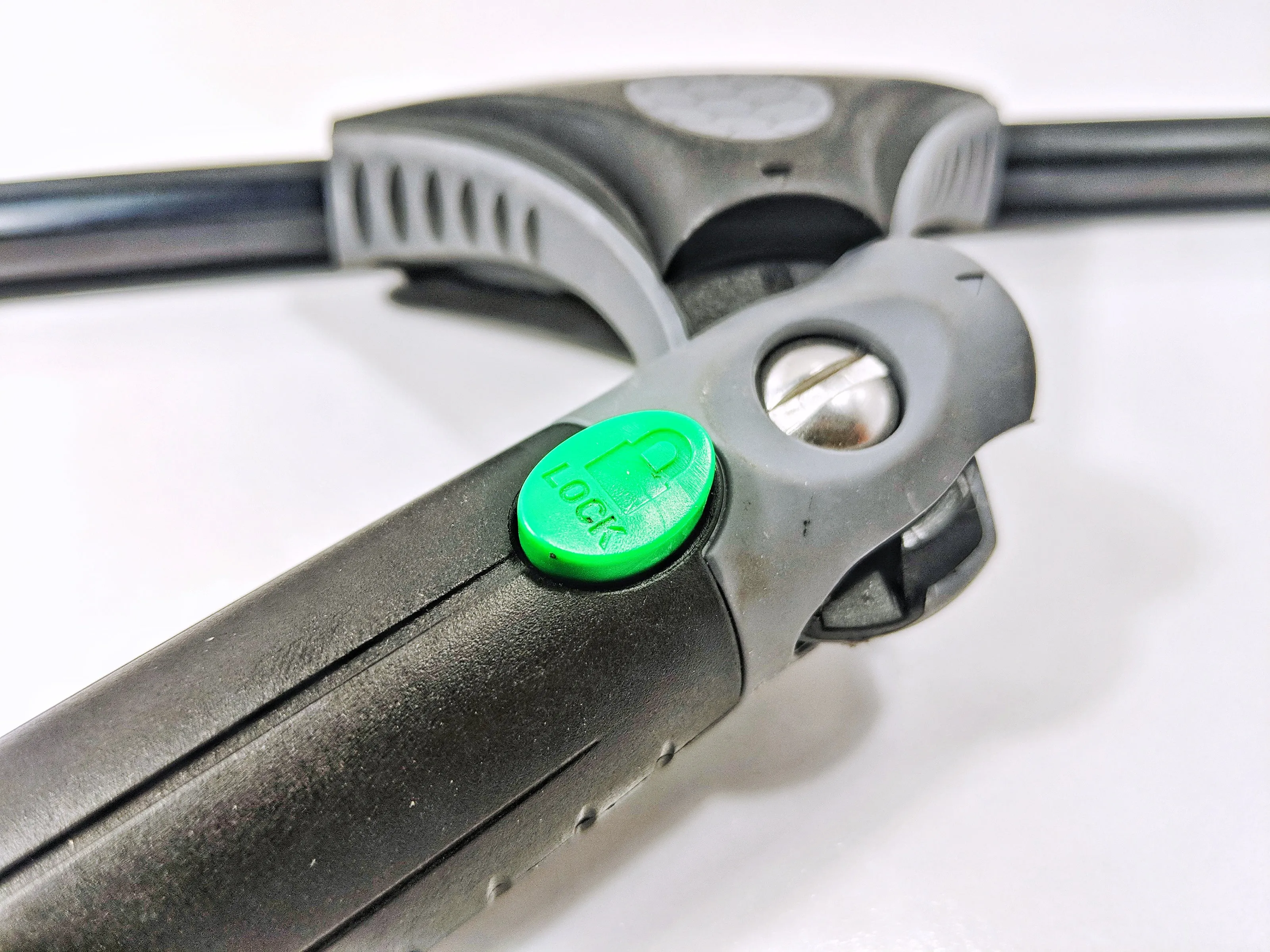 Ninja Swivel Handle