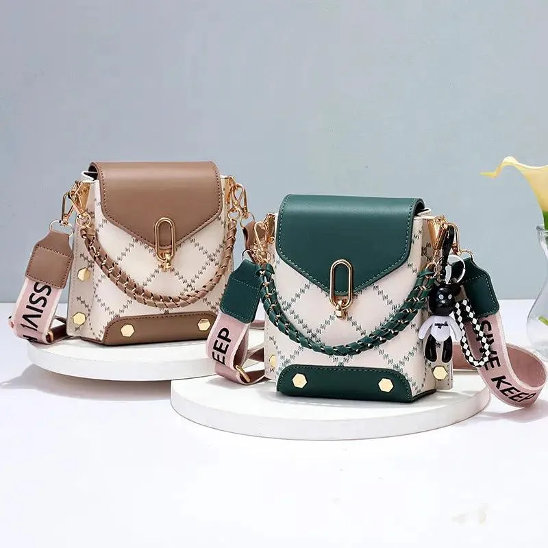 Rhombus Shoulder Bag