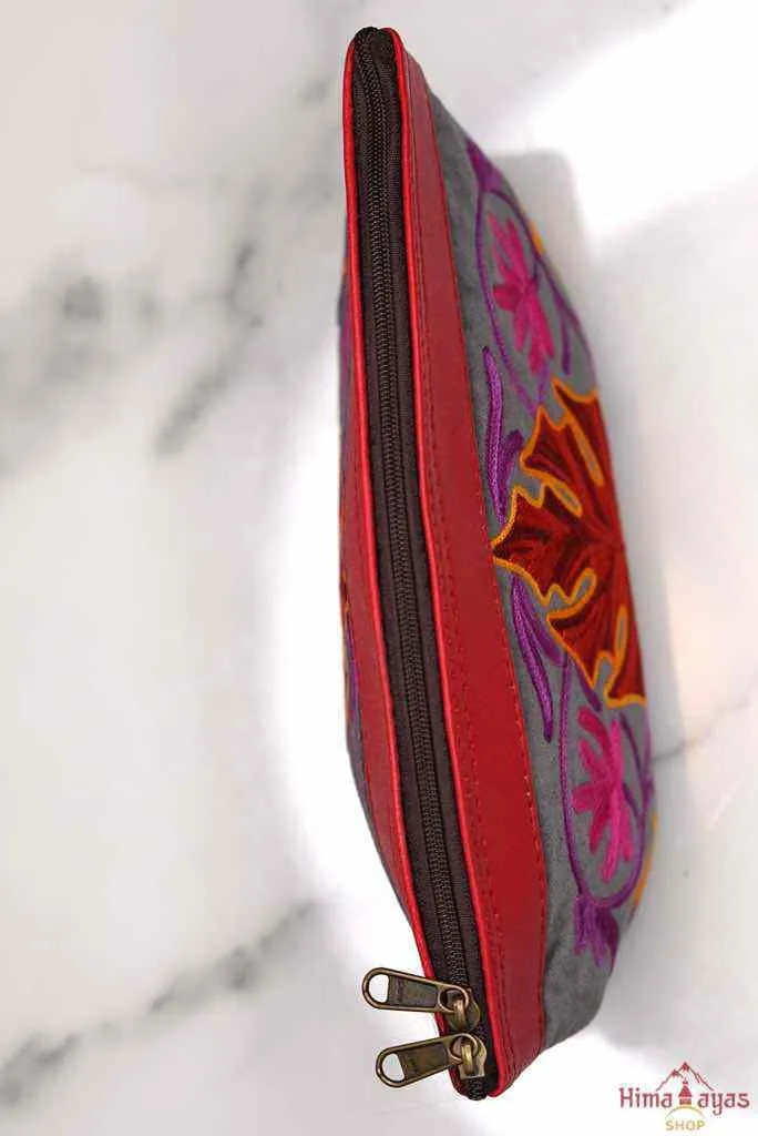 Special Cosmetics Hand Pouch