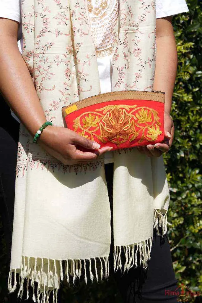Special Cosmetics Hand Pouch