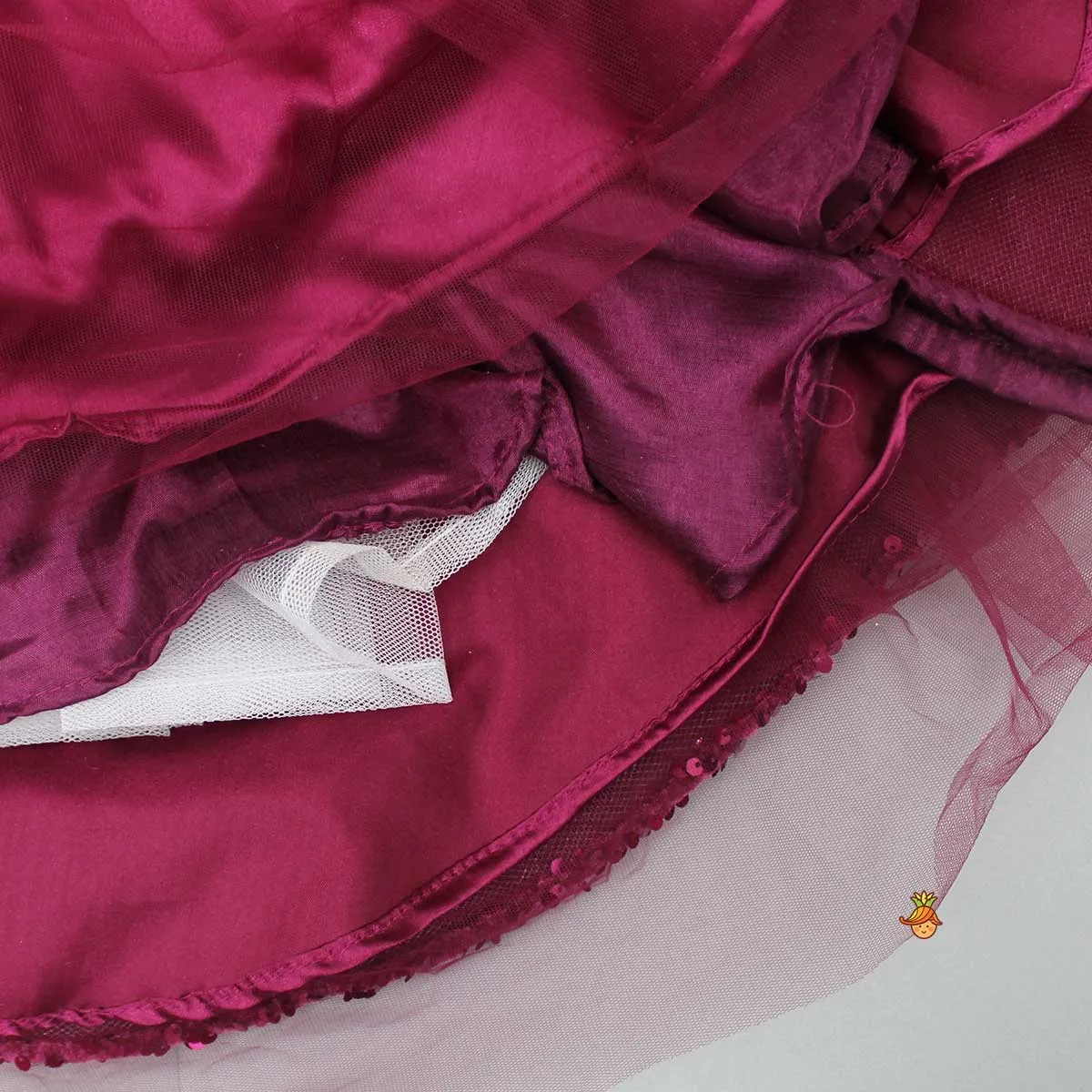 Stylish Sleeves Exquisite Dress With Velvet Hair Clip